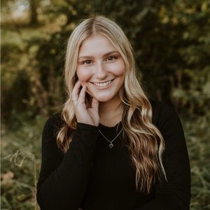 Meet your Posher, Emma